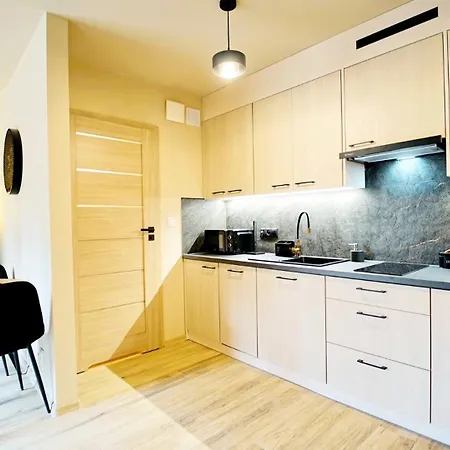 Every Sky Szklarska Poreba, Zeromskiego 15c-5 Szklarska Poręba